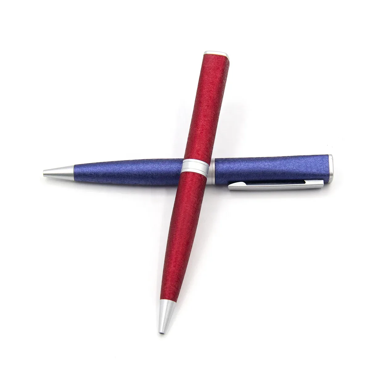 Stylo rotatif en aluminium texturé