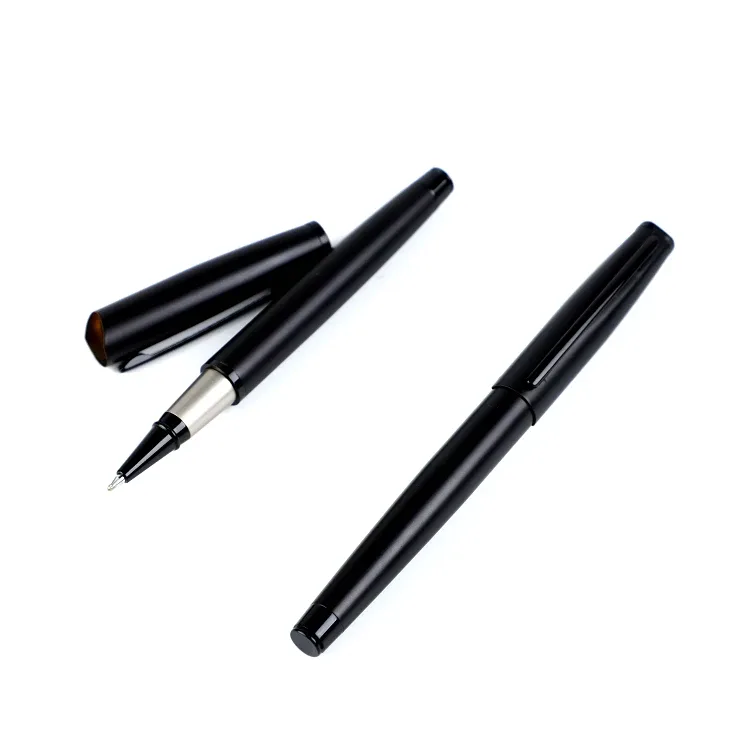 Schwarzer Metall-Kappenstift im Geschenketui