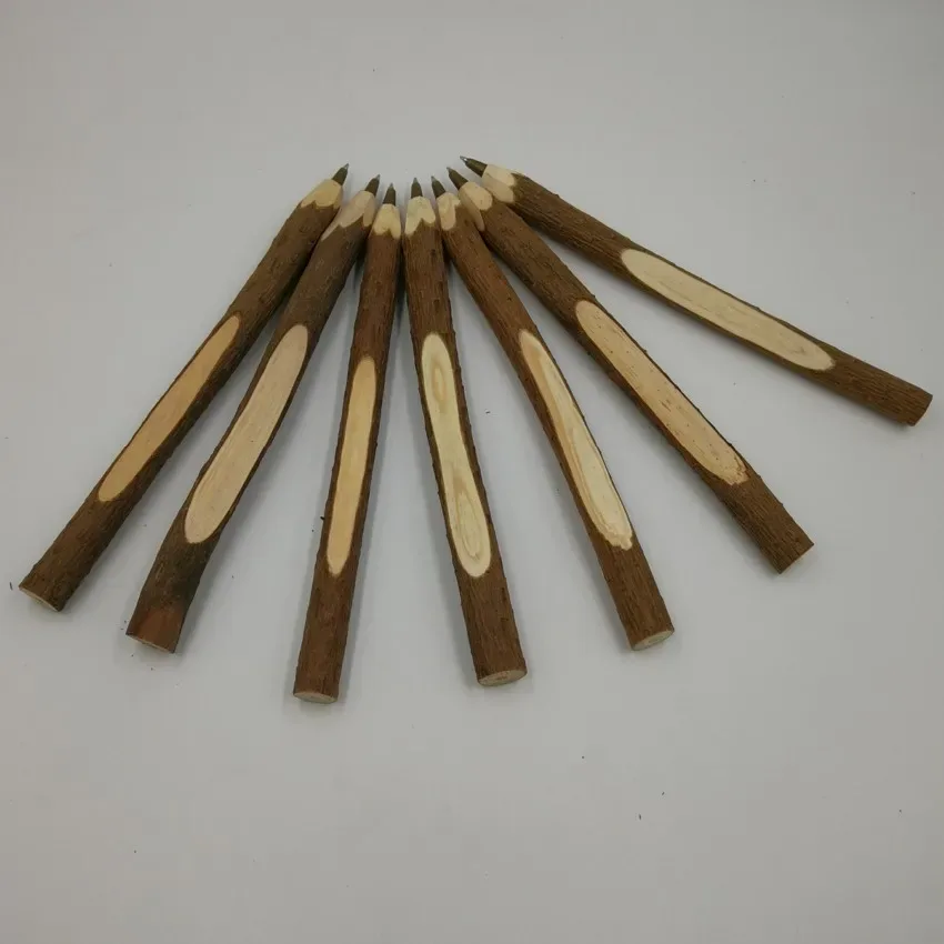 Holzstift aus Naturast