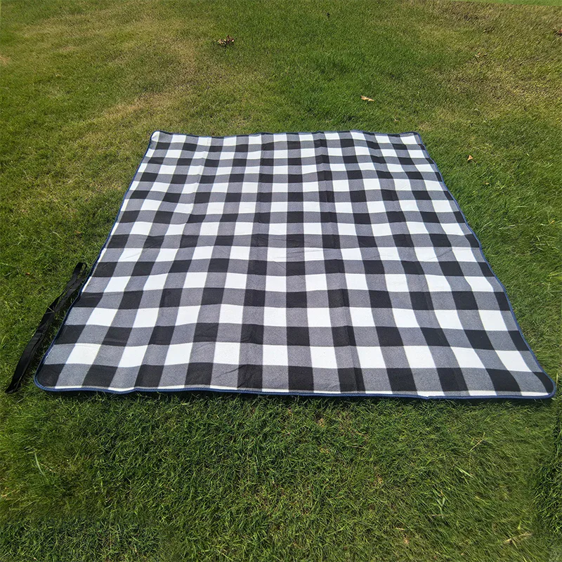 Fleece-Picknickdecke 200 × 200 cm
