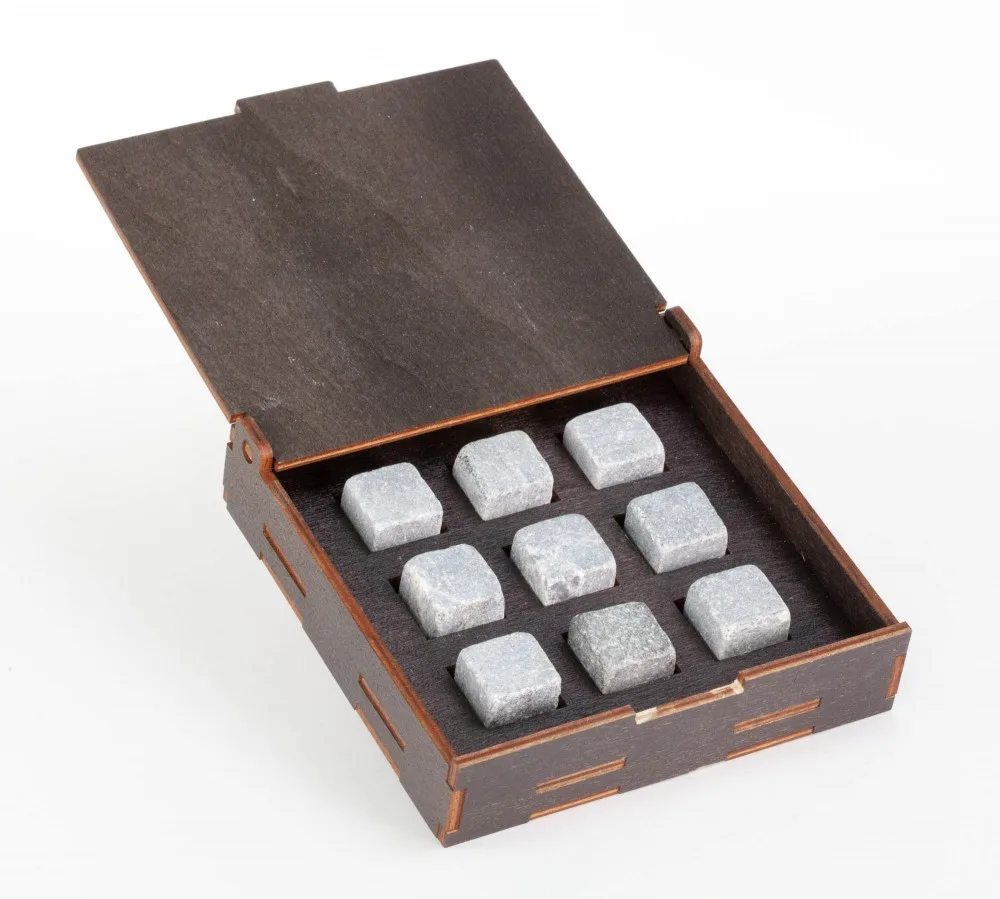 Whisky Stones “Nine” in Wooden Case
