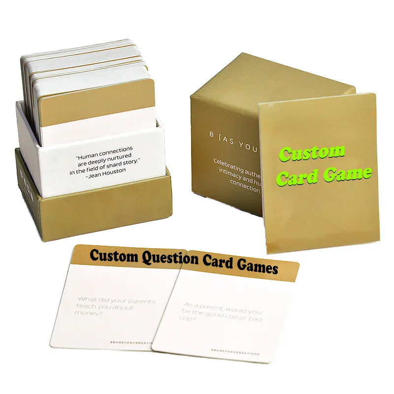 Gioco di carte con domande in scatola