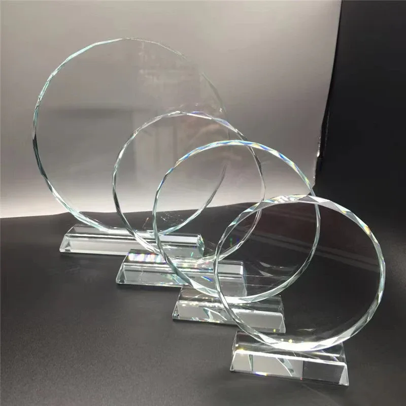 Trofeo de cristal redondo con base