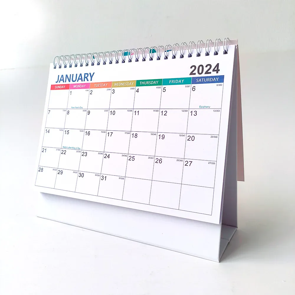 Calendario de sobremesa con planificador anual y notas