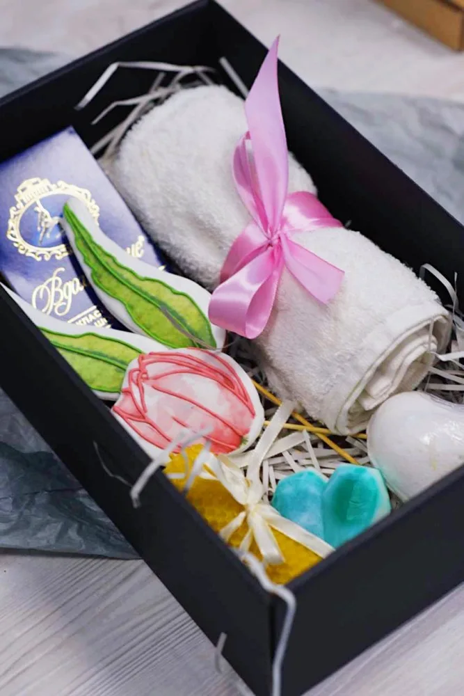Gift Set “Bath Delights”: Towel, Gingerbread and Soap