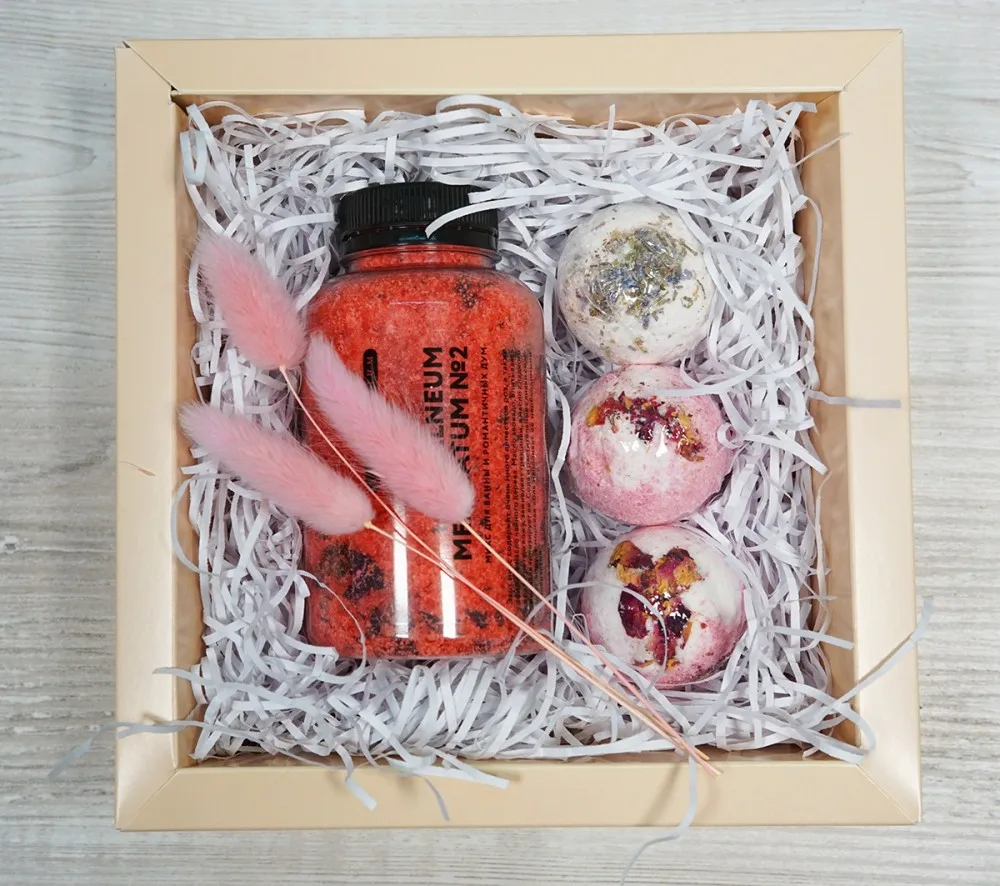 Gift Set “Tenderness”: Bath Mix and Bath Bombs