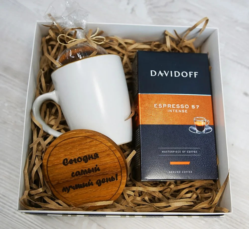 Gift Set “The Best Day”: Mug, Coffee and Wooden Coaster