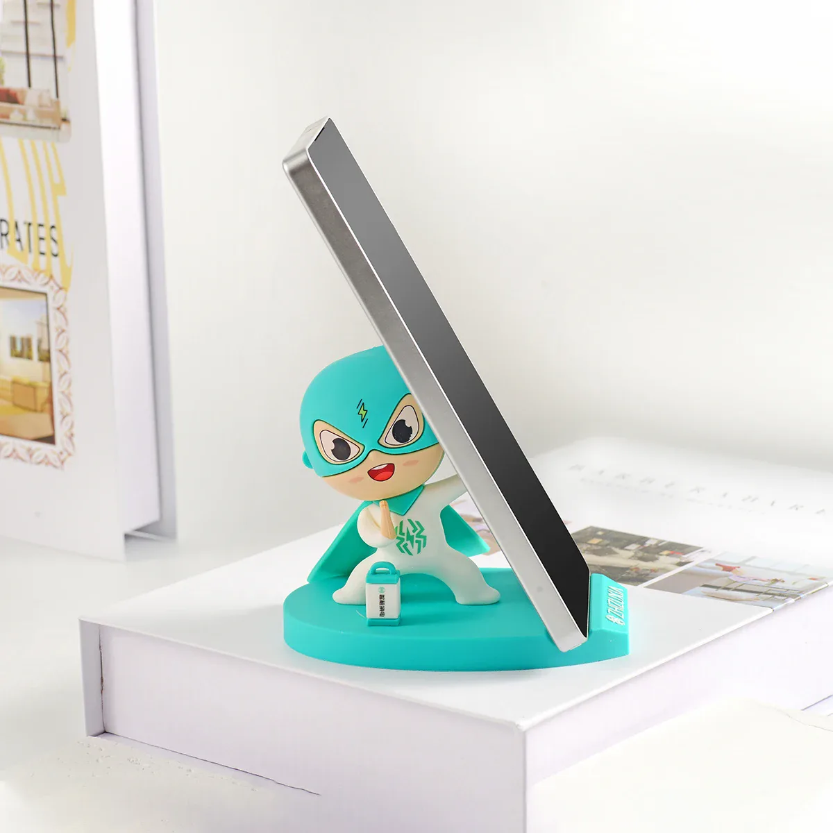 Soporte de móvil de PVC con figura personalizada