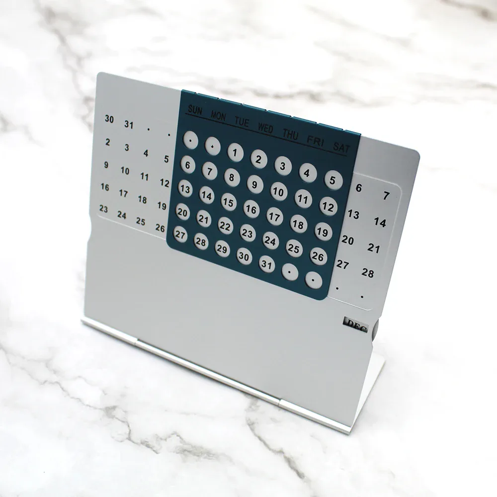 Calendario perpetuo in alluminio 95 × 62 mm